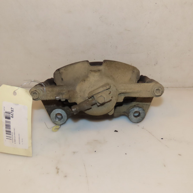 Etrier de frein avant gauche occasion AUDI A3 III 8V0615123 1