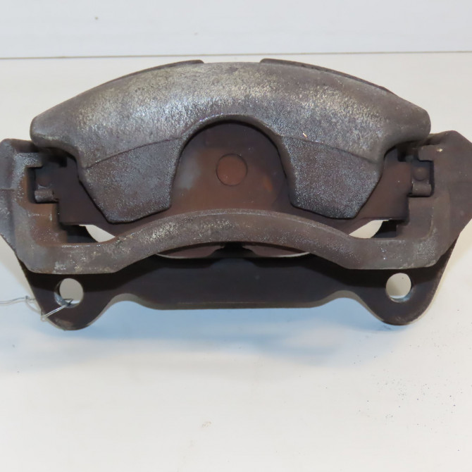 Etrier de frein avant droit occasion SEAT LEON III LEON III Phase 1 2012-10-01->-0001-11-30 8V0615124 2