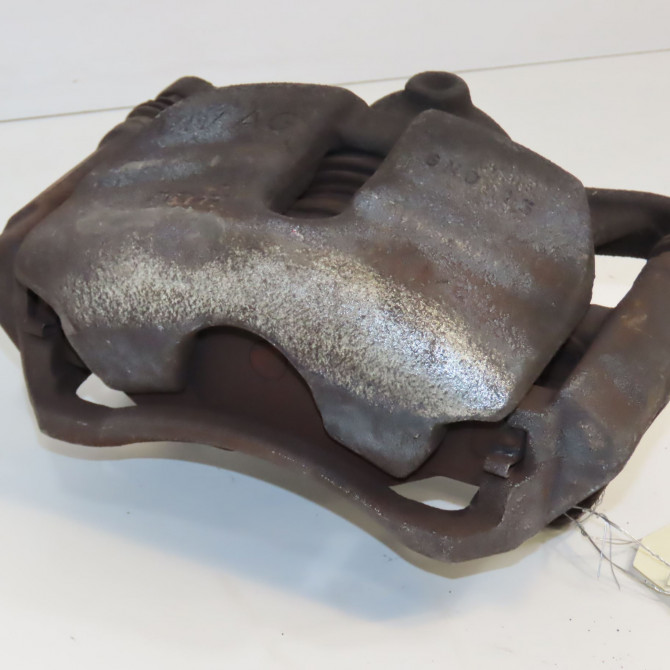 Etrier de frein avant gauche occasion SEAT LEON III LEON III Phase 1 2012-10-01->-0001-11-30 8V0615123 1