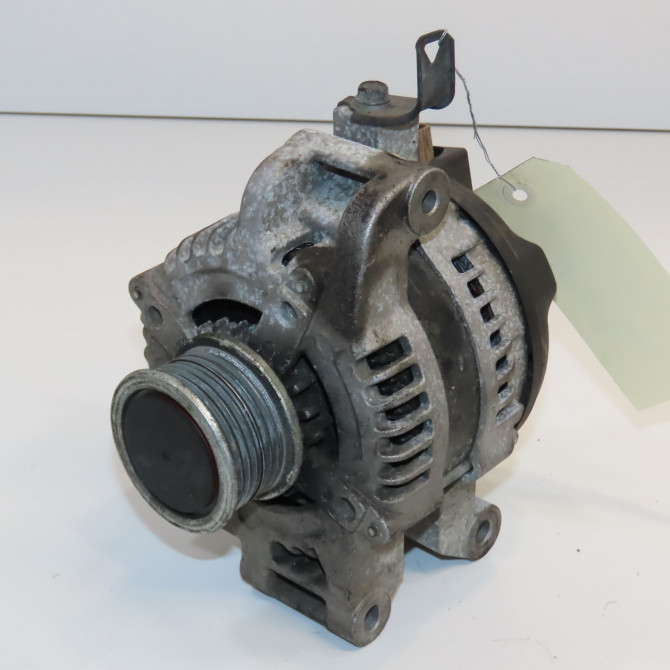 Alternateur occasion TOYOTA AURIS I Phase 1 03-2007->03-2010 2.0 D-4D 270600R011 1