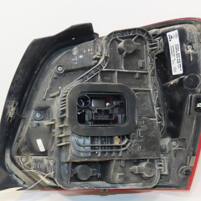 Feu arrière gauche occasion VOLKSWAGEN POLO VI 6C0945095K 2