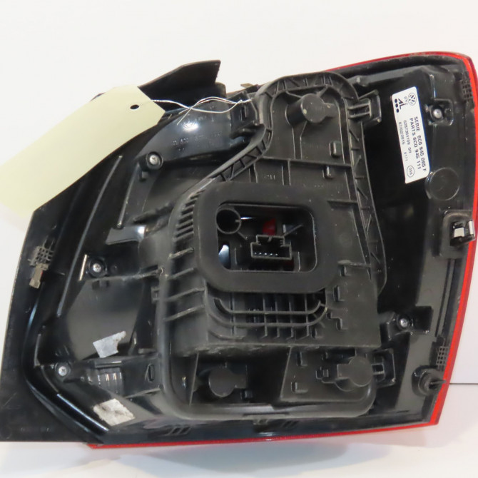 Feu arrière gauche occasion VOLKSWAGEN POLO V Phase 2 02-2014->... 1.2i 90ch 6C0945095K 2