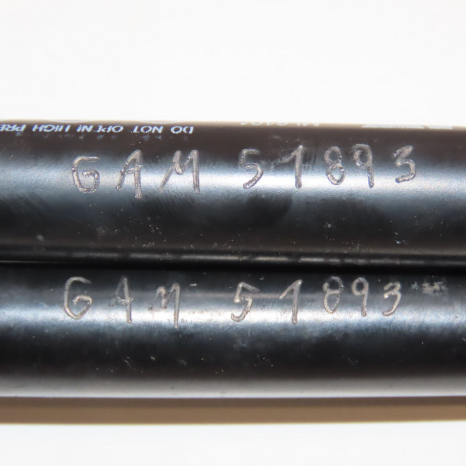 Verin d capot occasion  7D0823359A 3