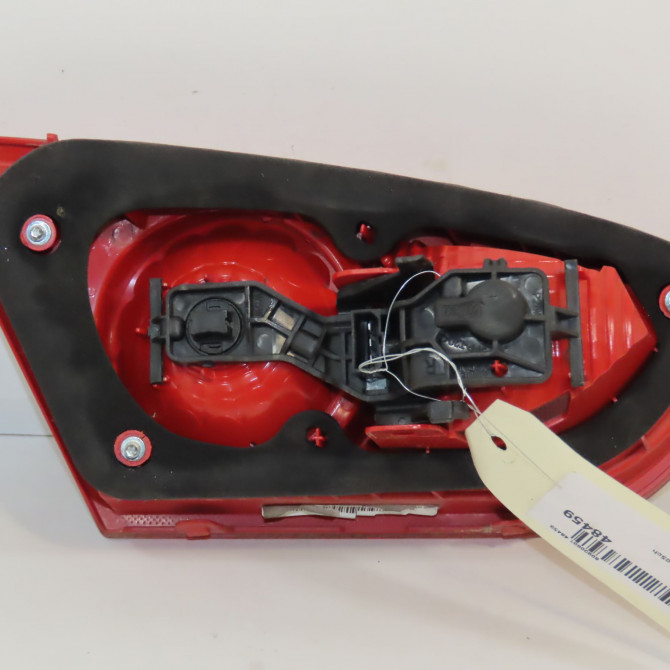 Feu arrière intérieur droit occasion SEAT LEON II Phase 2 05-2009->09-2012 1.6 TDI 105ch 1P0945108F 2