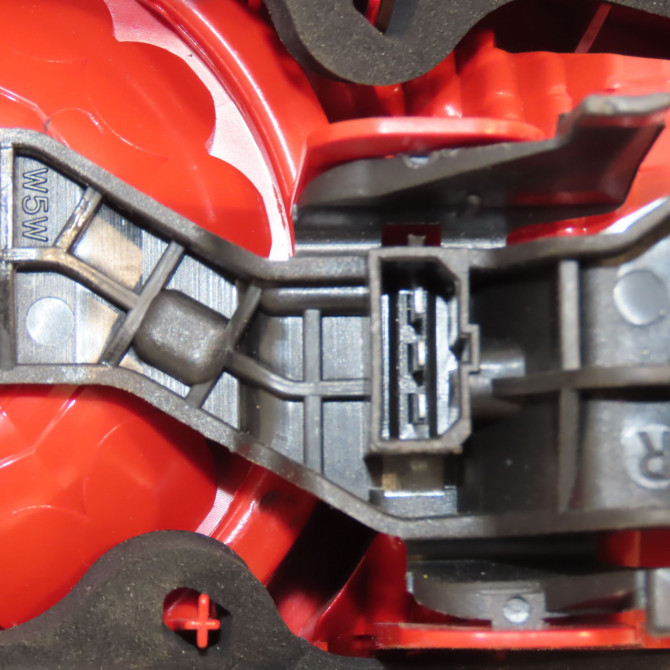 Feu arrière intérieur droit occasion SEAT LEON II Phase 2 05-2009->09-2012 1.6 TDI 105ch 1P0945108F 3