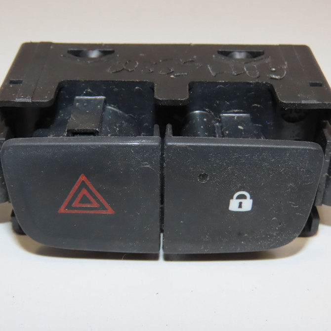 Bouton de warning occasion  252100622R 1