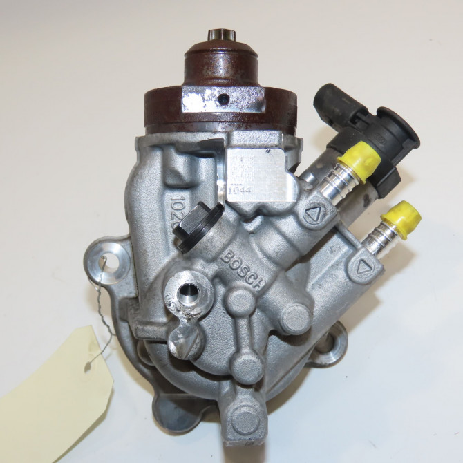 Pompe hp occasion B.M.W. SERIE 1 II Phase 1 08-2011->06-2015 116D 116ch 13518577648 2