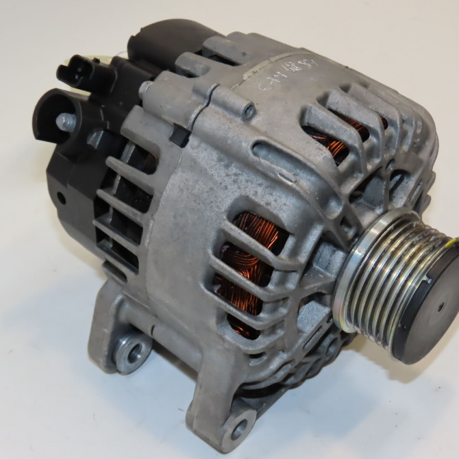 Alternateur occasion CITROEN C4 II Phase 2 11-2014->... 1.2i 110ch 9818677980 1
