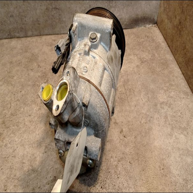 Compresseur air conditionne occasion RENAULT CAPTUR Phase 1 02-2013->... 1.2i 118 16V 926000217R 2