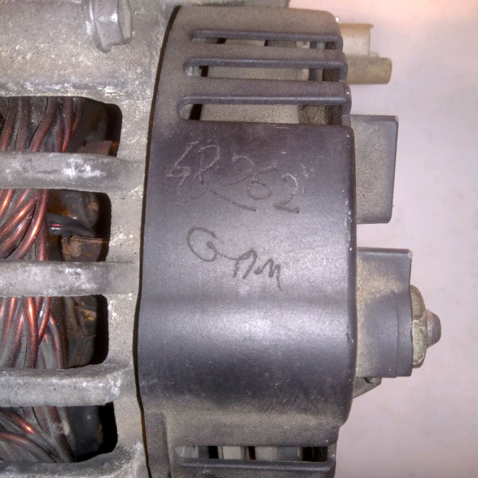 Alternateur occasion RENAULT SCENIC I Phase 2 08-1999->06-2003 1.9 DCI 100ch 8200054588 4