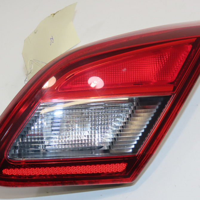 Feu arrière intérieur droit occasion  13454505 1