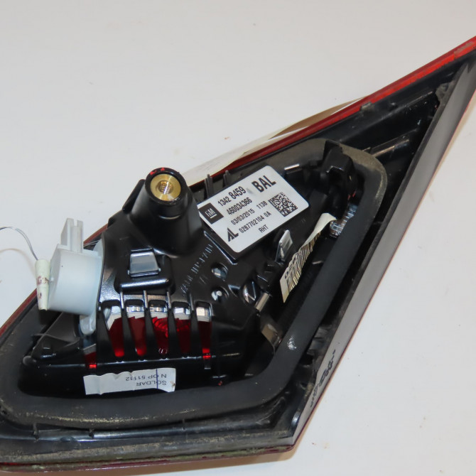 Feu arrière interieur gauche occasion  13454504 2