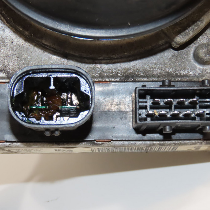 Moteur electrique de direction assistée occasion PEUGEOT 307 CC Phase 2 06-2005->06-2008 2.0HDI 136ch 1680898180 4