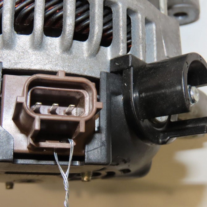 Alternateur occasion FORD CMAX I Phase 1 09-2003->03-2007 1.8 TDCI 115ch 1708383 5