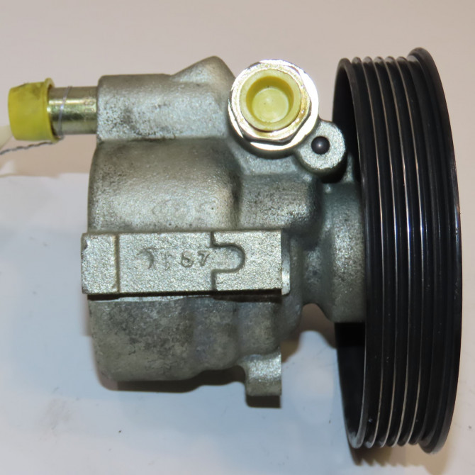 Pompe direction assistee occasion RENAULT MEGANE I Phase 2 03-1999->06-2003 1.6 16v 491105514R 2