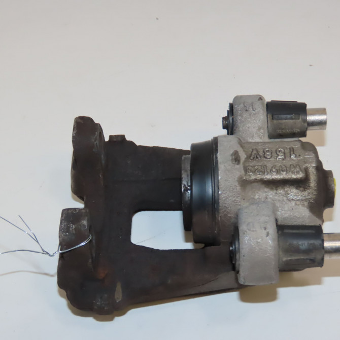 Etrier de frein arrière gauche occasion B.M.W. SERIE 1 II phase 2 03-2015->... 114 D 95ch 34216850851 2