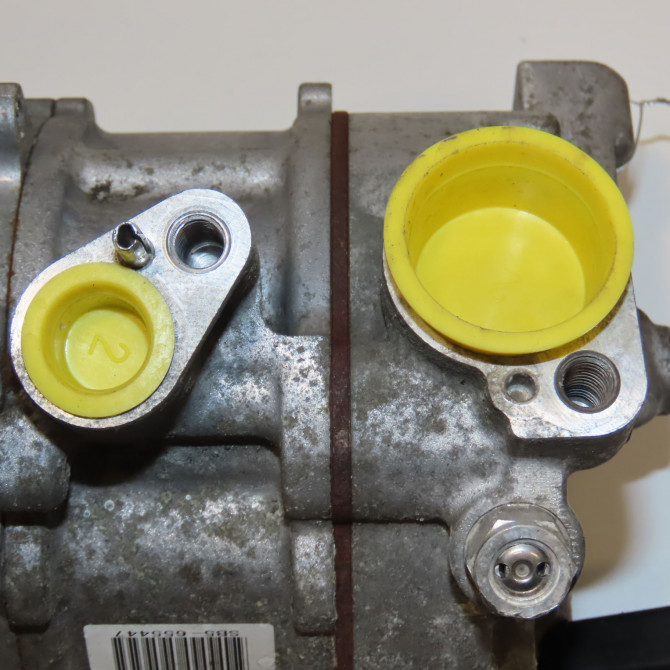 Compresseur air conditionne occasion  5Q0820803K 4