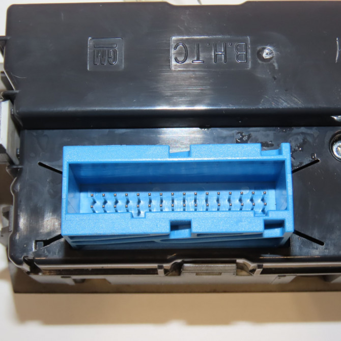 Commande de chauffage occasion OPEL VECTRA III Phase 2 10-2005->06-2007 1.9 CDTI 120ch 13138196 3