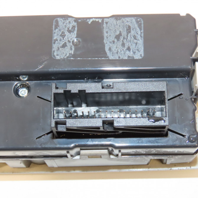 Commande de chauffage occasion OPEL VECTRA III Phase 2 10-2005->06-2007 1.9 CDTI 120ch 13138196 4