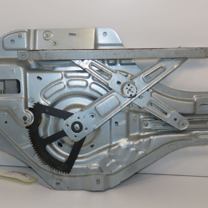 Mecanisme + moteur lève-glace avant droit occasion HYUNDAI TUCSON I Phase 1 09-2004->10-2010 2.0 CRDI 140ch 2WD 824062E000 2