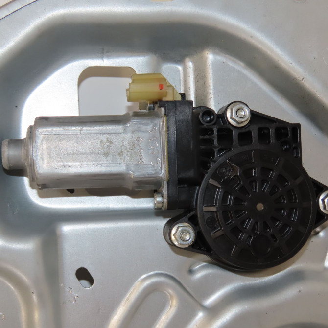 Mecanisme + moteur lève-glace avant droit occasion HYUNDAI TUCSON I Phase 1 09-2004->10-2010 2.0 CRDI 140ch 2WD 824062E000 3