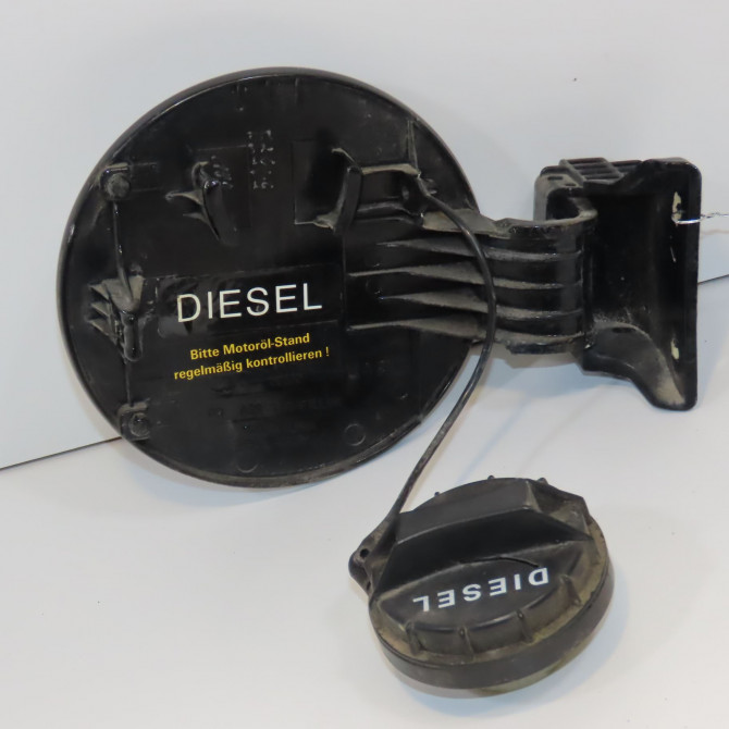 Volet de trappe carburant occasion HYUNDAI TUCSON I Phase 1 09-2004->10-2010 2.0 CRDI 140ch 2WD 695102E000 2