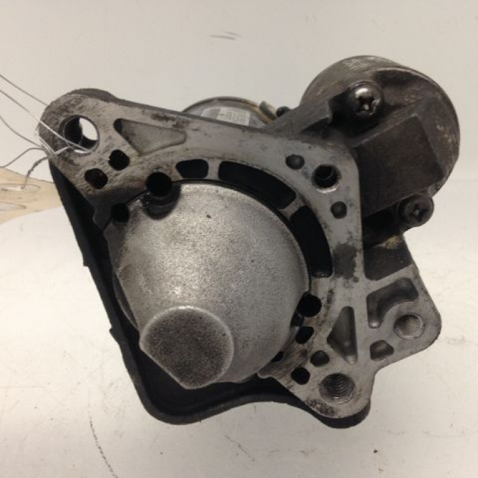 Démarreur occasion RENAULT CLIO III Phase 1 09-2005->03-2009 1.4i 16v 100ch 8200584837 1