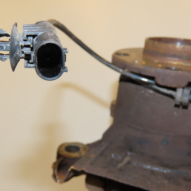 Moyeu avg occasion PEUGEOT BOXER III Phase 1 06-2006->... 2.2 HDI 100ch 3307A5 3