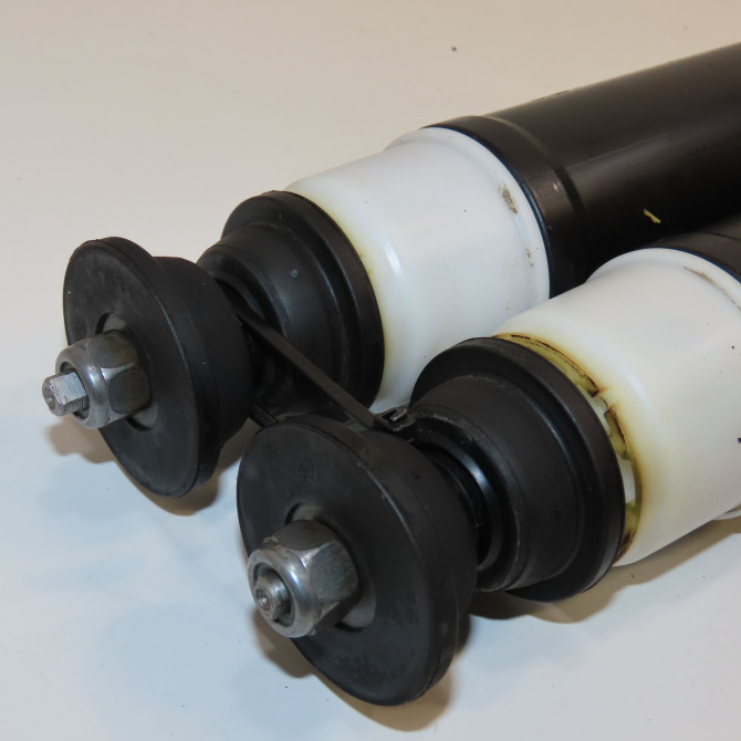 Amortisseur arrière droit occasion RENAULT CAPTUR Phase 1 02-2013->... 1.2i 118 16V 562107338R 2