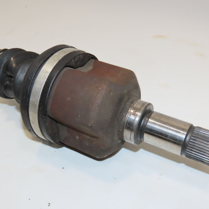 Transmission avant gauche occasion PEUGEOT 307 CC Phase 2 06-2005->06-2008 2.0HDI 136ch 3272ST 4