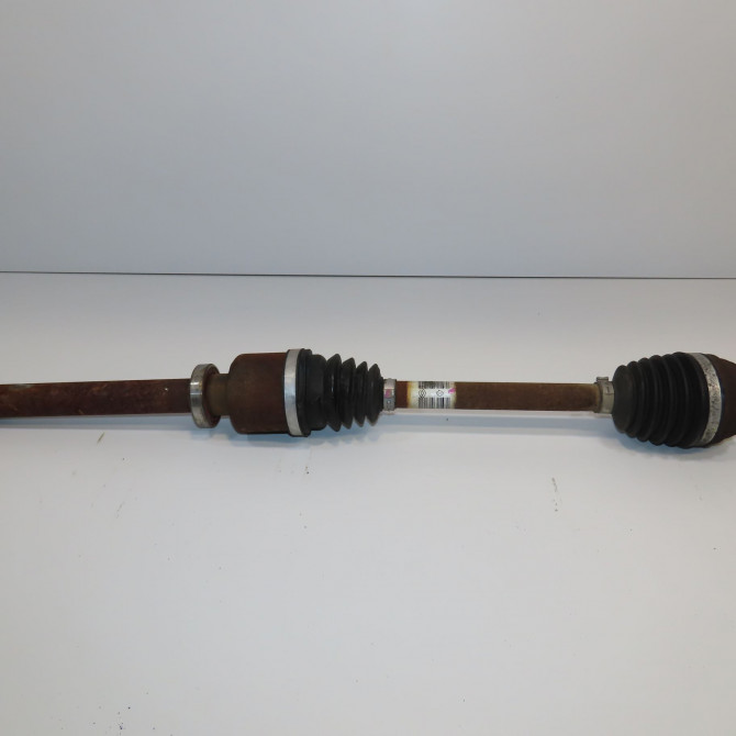 Transmission avant droite occasion RENAULT CLIO III Phase 1 09-2005->03-2009 1.4i 16v 100ch 8200618111 1