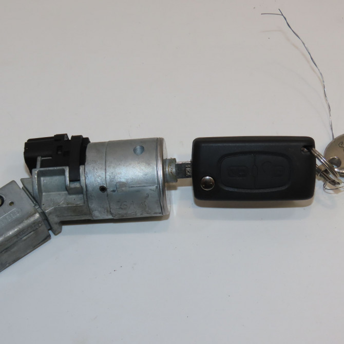 Antivol de direction occasion PEUGEOT 207 Phase 1 04-2006->06-2013 1.4i 75ch 1