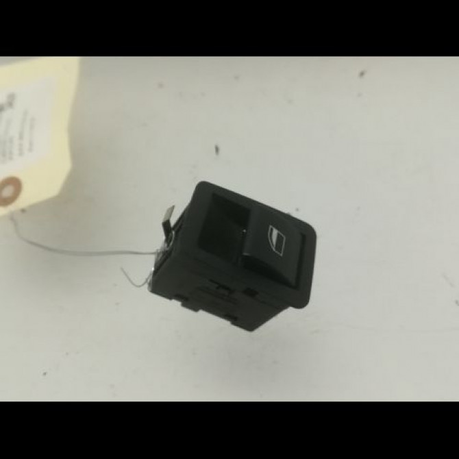 Commande leve-glace porte arrière droite occasion B.M.W. SERIE 3 IV Phase 2 09-2001->03-2005 330d 184ch 61316902174 1