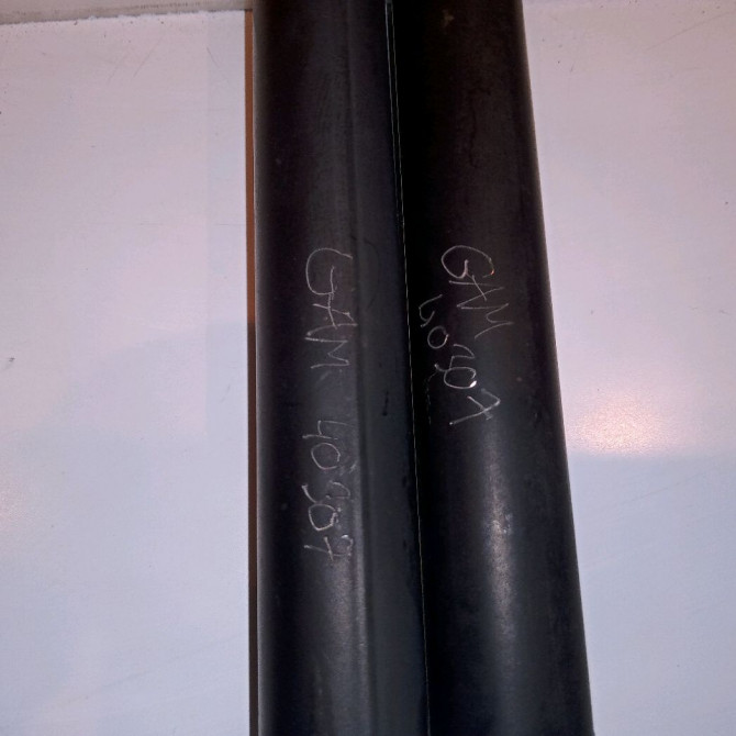 Verin droit hayon occasion VOLKSWAGEN GOLF PLUS Phase 1 04-1995->04-1999 1.6 TDI 105ch 5M0827550A 2