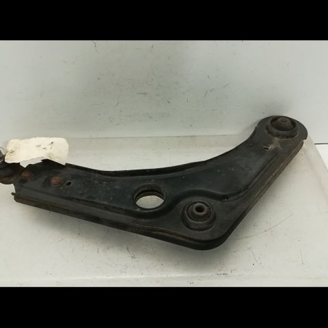 Triangle inf avd occasion FORD ESCORT IV 1