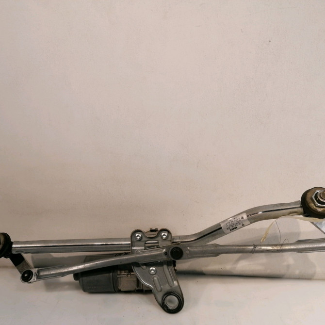 Moteur essuie-glace avant occasion B.M.W. SERIE 3 IV Phase 2 09-2001->03-2005 320d 61617071693 1