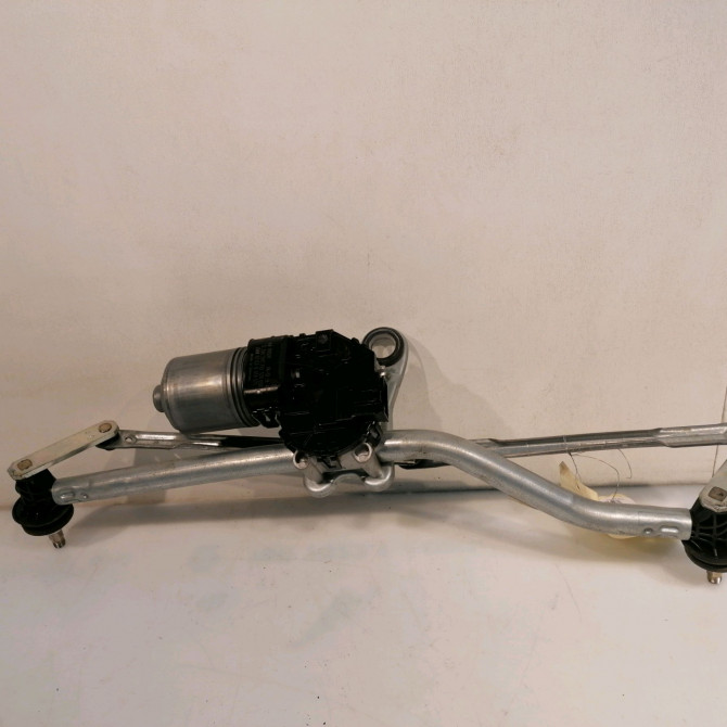 Moteur essuie-glace avant occasion B.M.W. SERIE 3 IV Phase 2 09-2001->03-2005 320d 61617071693 2