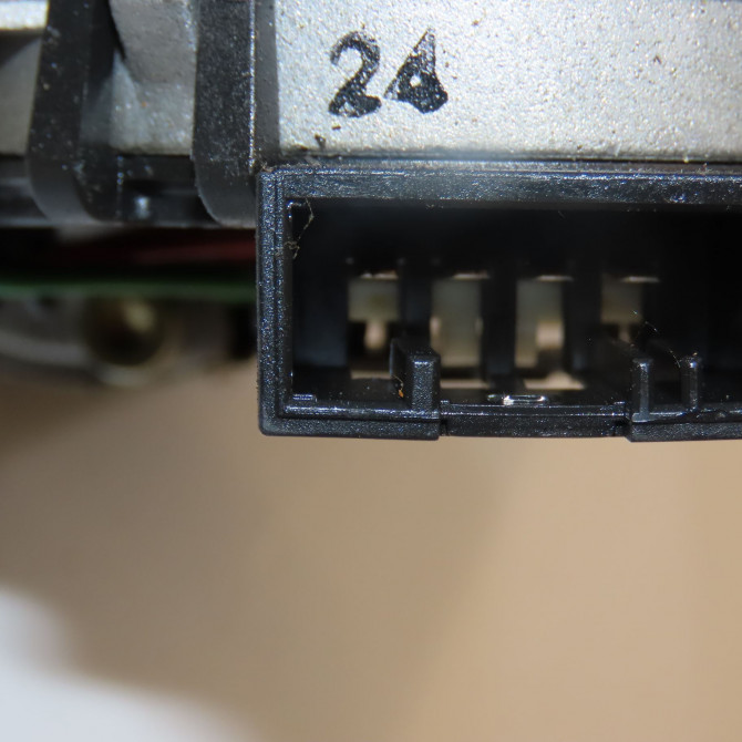 Moteur essuie-glace avant occasion B.M.W. SERIE 3 IV Phase 1 04-1995->04-1999 330D 183ch 61617071693 3