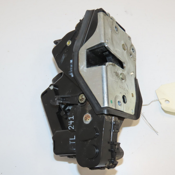 Serrure porte avg occasion B.M.W. SERIE 3 IV Phase 2 09-2001->03-2005 51217011241 1
