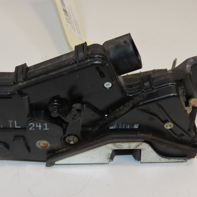 Serrure porte avg occasion B.M.W. SERIE 3 IV Phase 2 09-2001->03-2005 51217011241 2