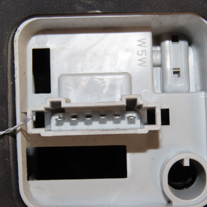 Feu arrière droit occasion VOLKSWAGEN POLO V Phase 2 02-2014->... 6R0945096AH 3