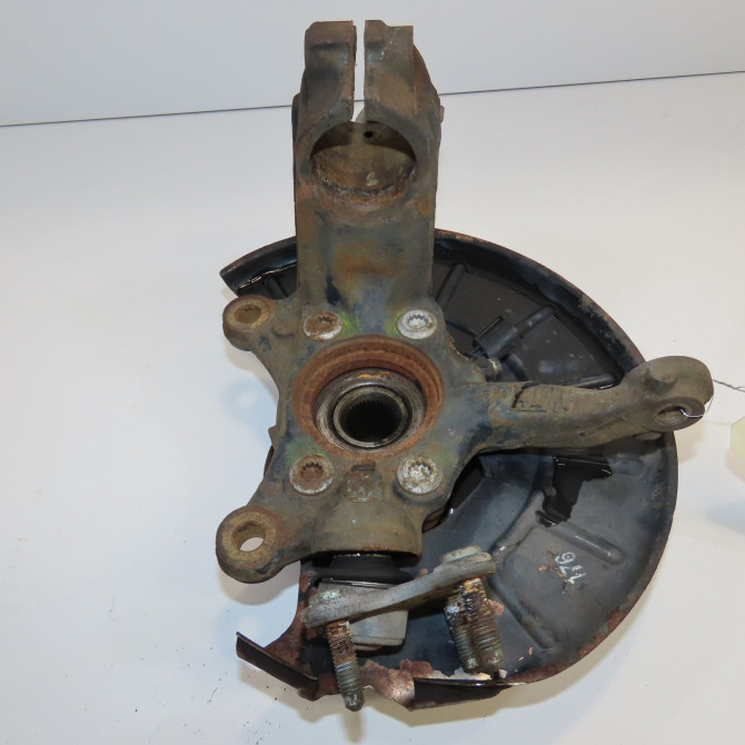 Moyeu avd occasion VOLKSWAGEN TOURAN I Phase 1 03-2003->12-2006 1.9 TDI 105ch 2