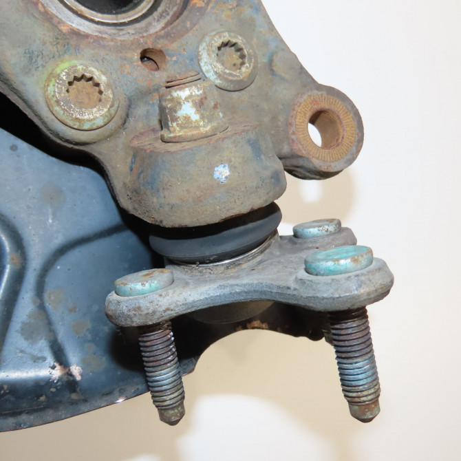 Moyeu avg occasion VOLKSWAGEN TOURAN I Phase 1 03-2003->12-2006 1.9 TDI 105ch 3