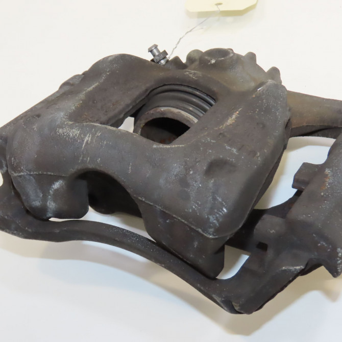 Etrier de frein avant droit occasion RENAULT TRAFIC III Phase 1 06-2014->... 1.6 DCI 145ch 410013477R 1