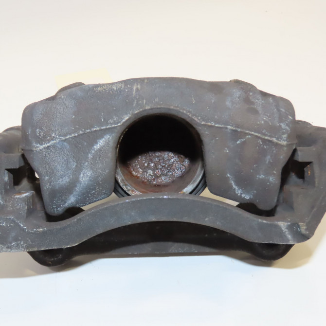 Etrier de frein avant droit occasion RENAULT TRAFIC III Phase 1 06-2014->... 1.6 DCI 145ch 410013477R 2