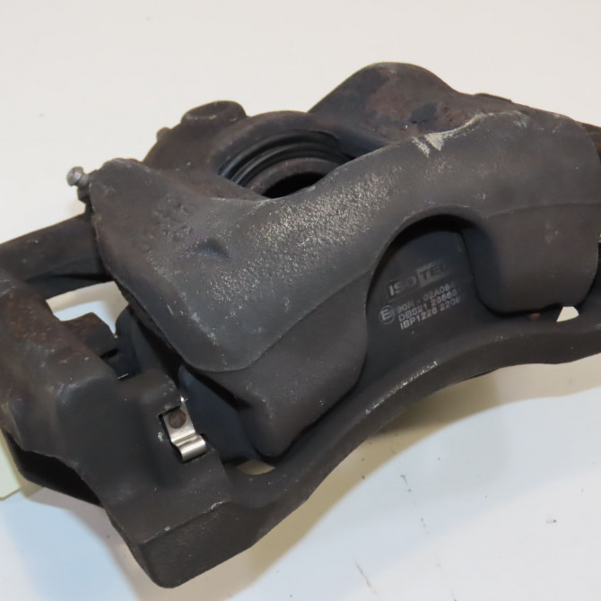 Etrier de frein avant droit occasion RENAULT TRAFIC III Phase 1 06-2014->... 1.6 DCI 120ch 410013477R 1