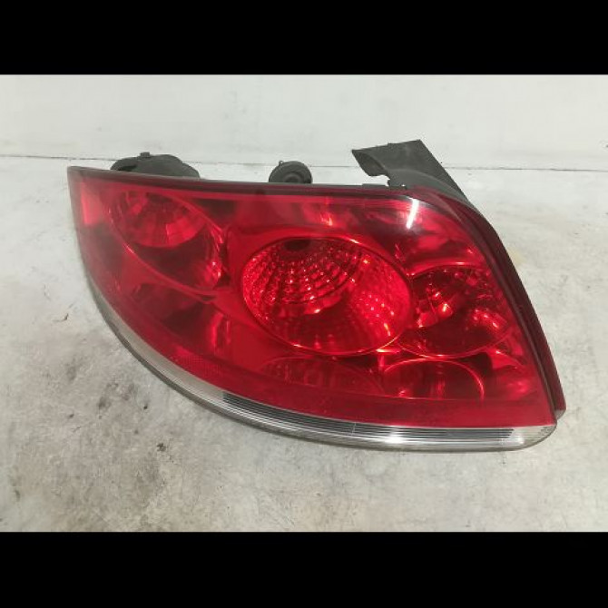 Feu arrière gauche occasion FIAT PUNTO EVO III 51755145 1