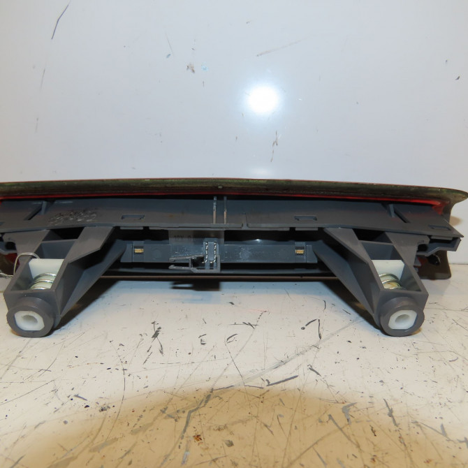 Feux stop supplementaire occasion OPEL CORSA IV Phase 1 09-2006->12-2010 1.3 CDTI 75ch 13188045 2