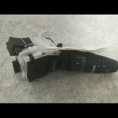 Commande essuie glace occasion NISSAN MICRA III Phase 3 11-2007->11-2010 1.2i 80ch 25260ED50A