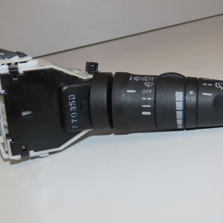 Commande essuie glace occasion NISSAN NOTE I Phase 1 03-2006->03-2009 1.5 DCI 86ch 25260ED50A